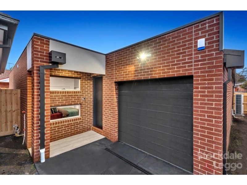 4/10 John Street, Oak Park VIC 3046