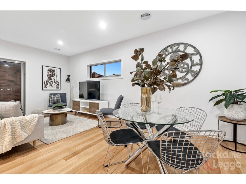 4/10 John Street, Oak Park VIC 3046