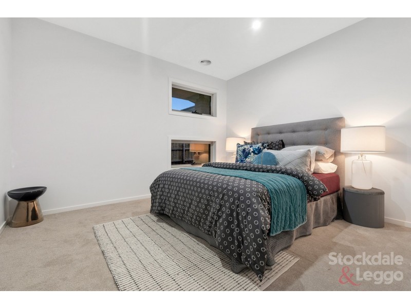 4/10 John Street, Oak Park VIC 3046