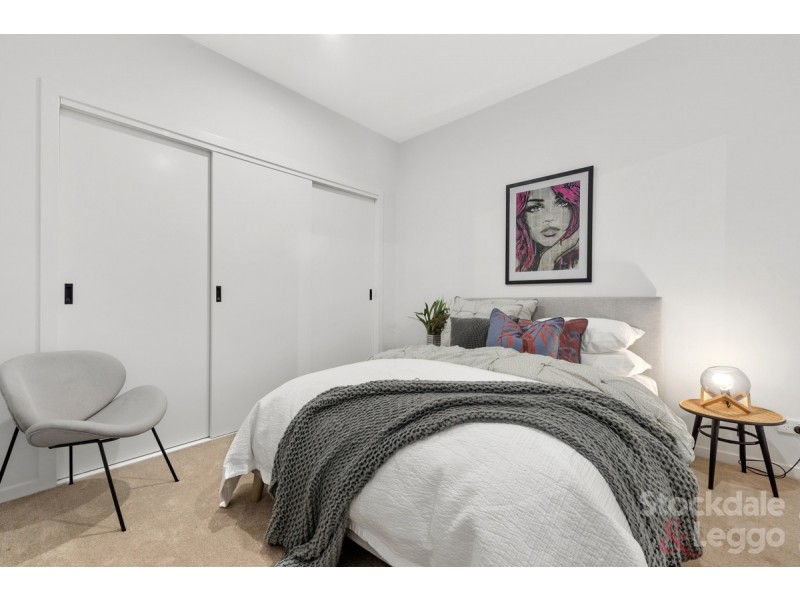 4/10 John Street, Oak Park VIC 3046