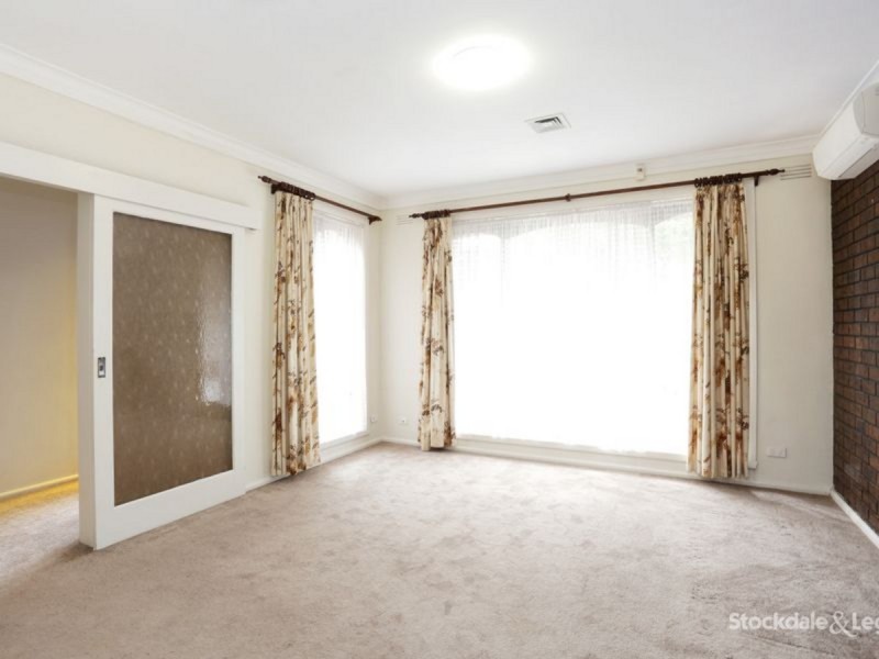 2/19 Gladstone Parade, Glenroy VIC 3046