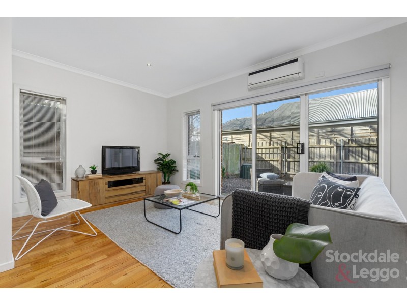 6/8-12 Bawden Court, Pascoe Vale VIC 3044