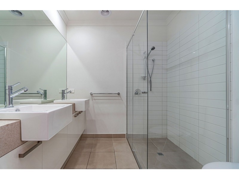 12 Navy Crescent, Craigieburn VIC 3064