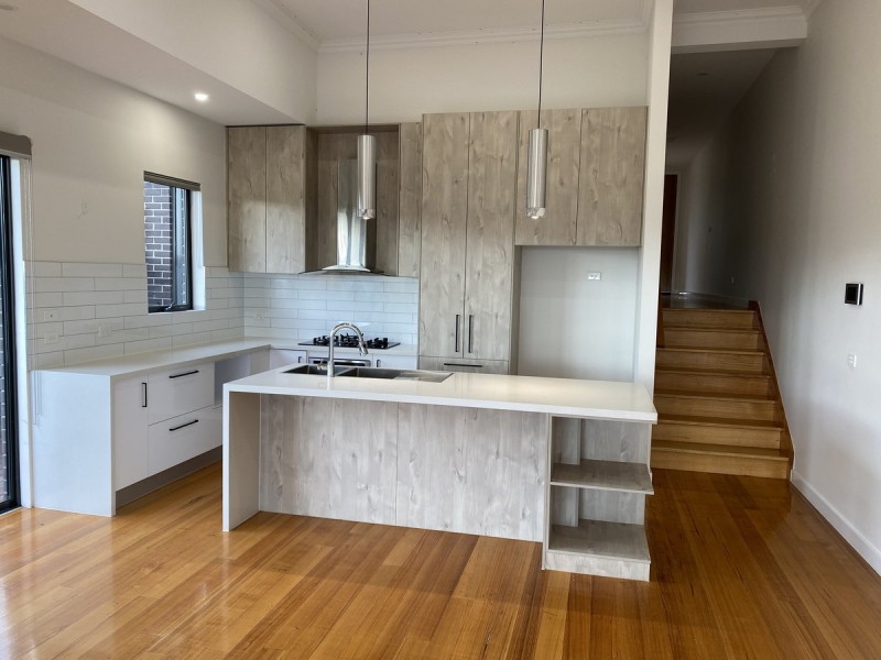 9A Freeland Grove, Jacana VIC 3047