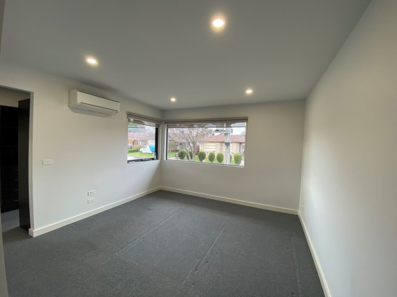 9A Freeland Grove, Jacana VIC 3047