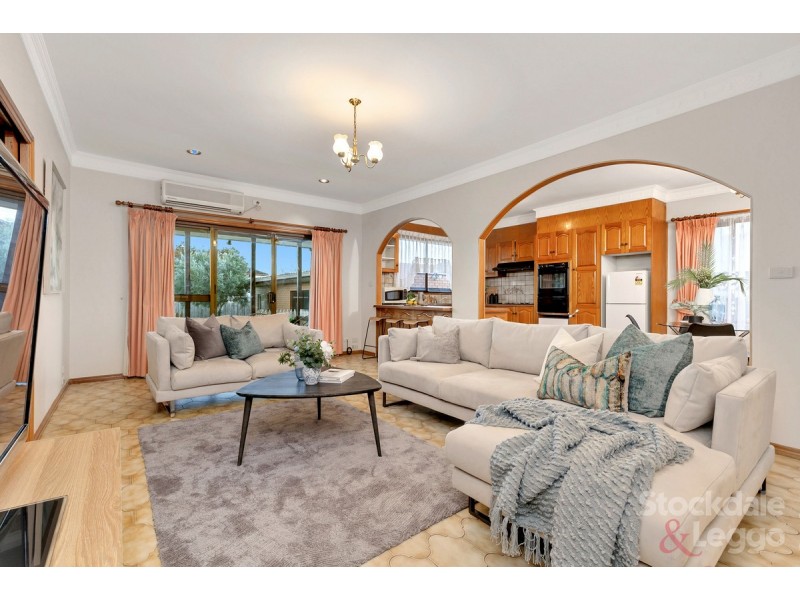 15 Apsley Street, Glenroy VIC 3046