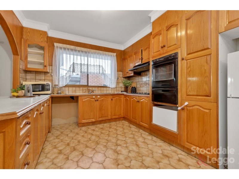 15 Apsley Street, Glenroy VIC 3046