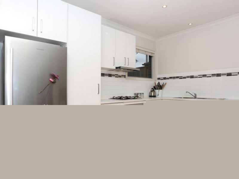 106 Chapman Avenue, Glenroy VIC 3046