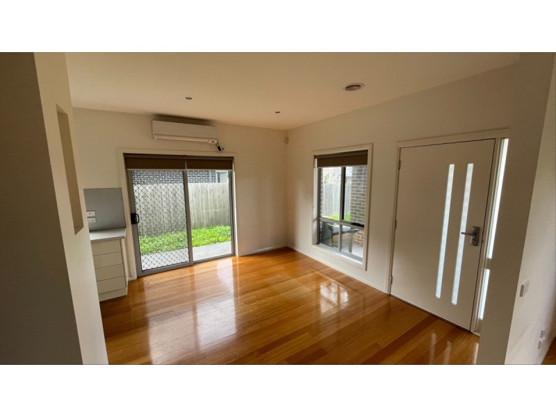 1/10 Rowan Street, Glenroy VIC 3046