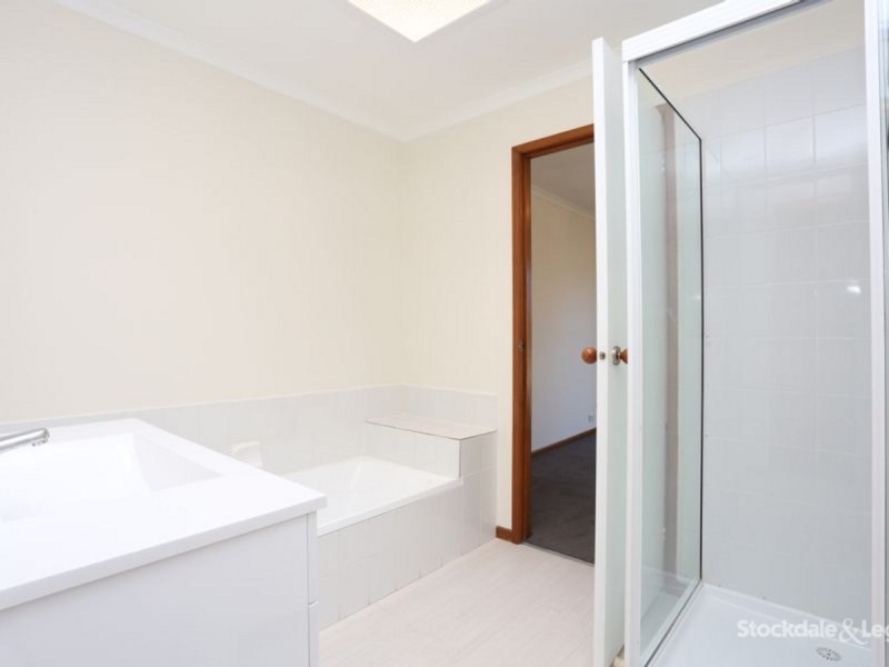 20 Manuka Place, Meadow Heights VIC 3048