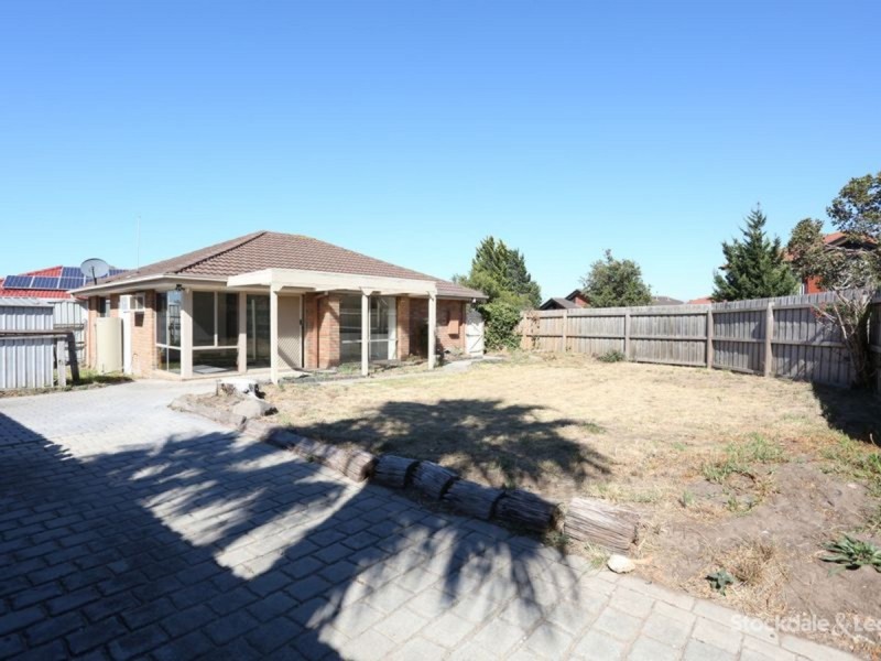 20 Manuka Place, Meadow Heights VIC 3048