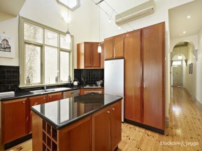 8 Duke Street, Windsor VIC 3181