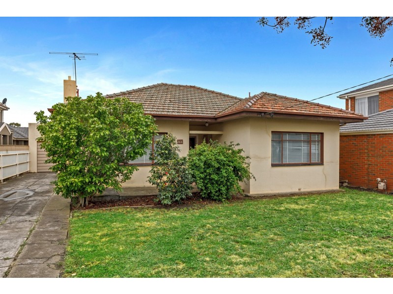 166 West Street, Hadfield VIC 3046
