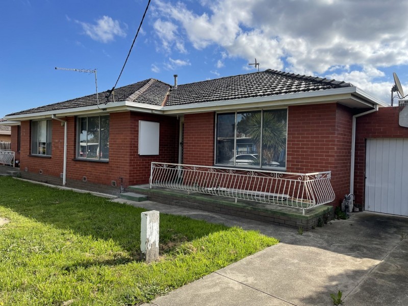 2/11 Logan Street, Glenroy VIC 3046