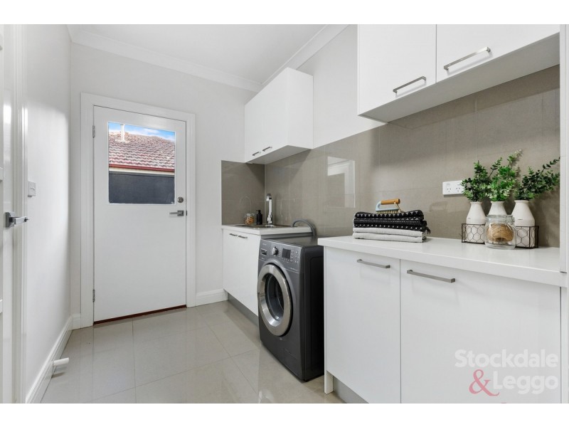 33 Farview Street, Glenroy VIC 3046