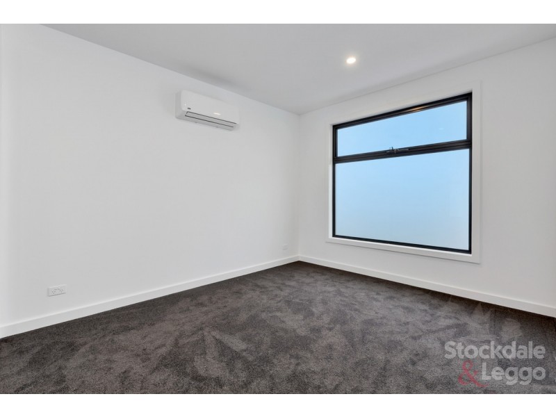 2/73 Hubert Avenue, Glenroy VIC 3046