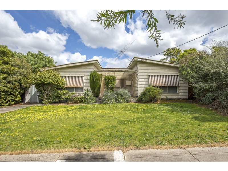 13 Hartington Street, Glenroy VIC 3046