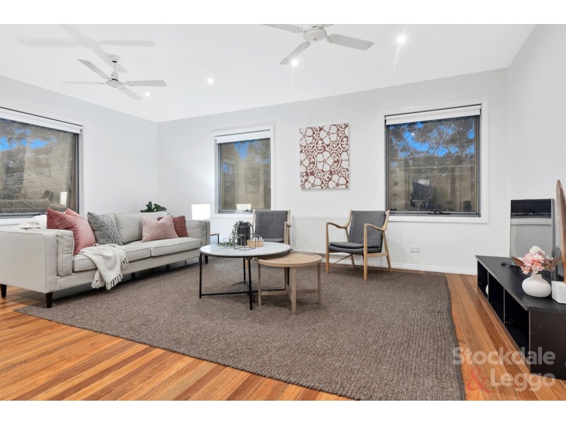 7 Cardinal Road, Oak Park VIC 3046