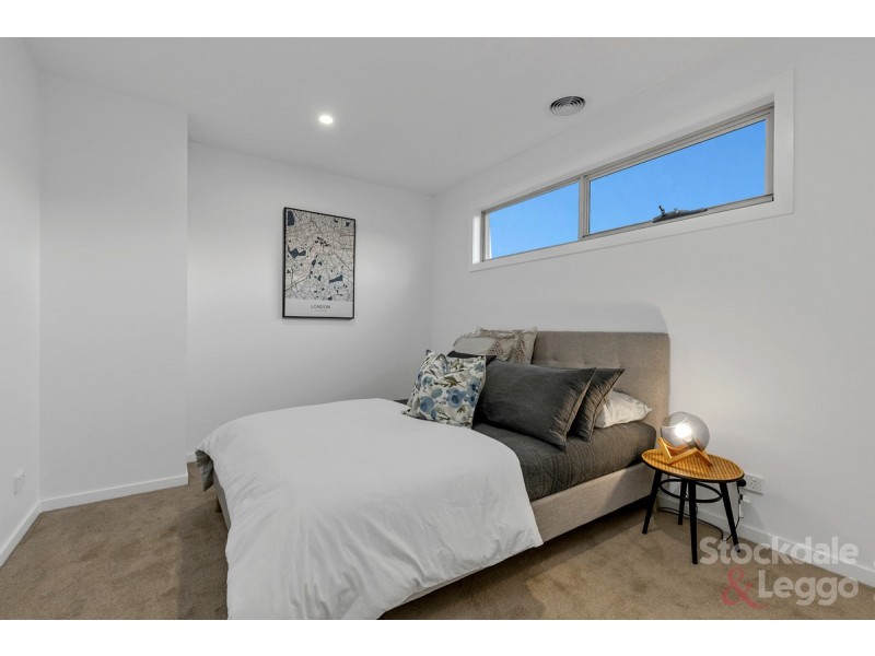 3/10 John Street, Oak Park VIC 3046