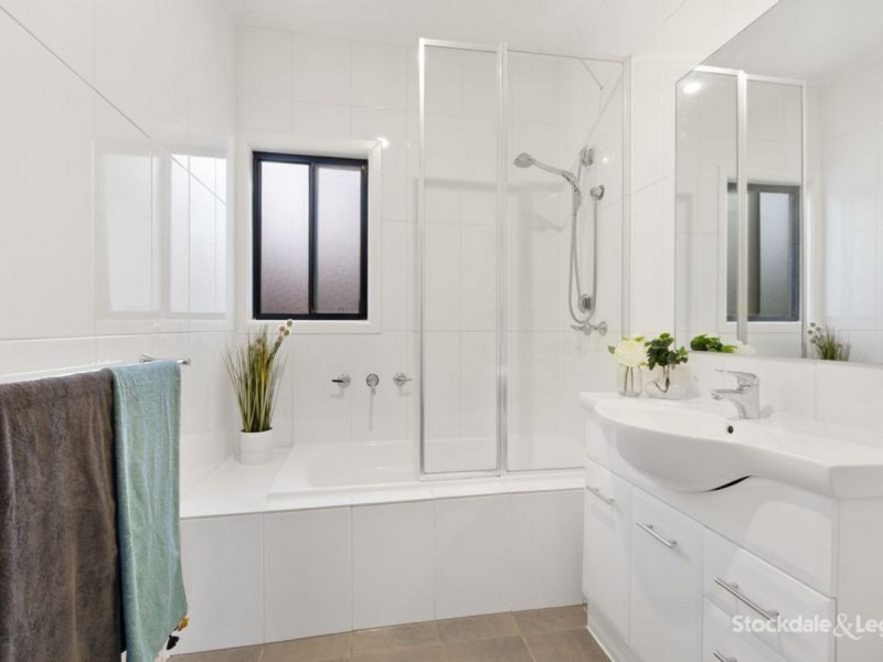 1/14 Hubert Avenue, Glenroy VIC 3046