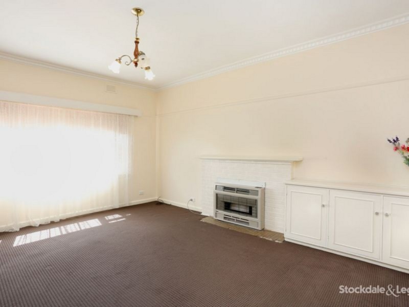 1/3 Malcolm Street, Oak Park VIC 3046
