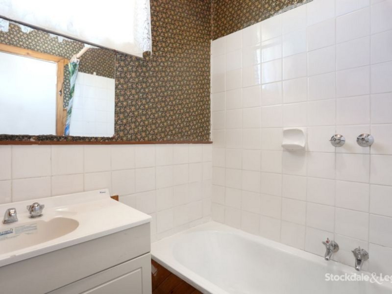 1/3 Malcolm Street, Oak Park VIC 3046