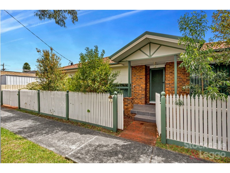 16 Walter Street, Hadfield VIC 3046