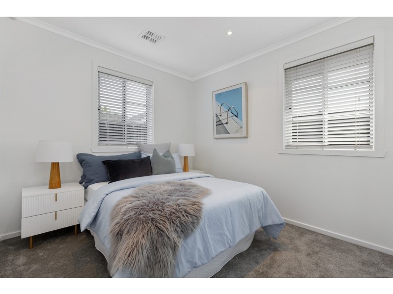 5A Devon Road, Pascoe Vale VIC 3044