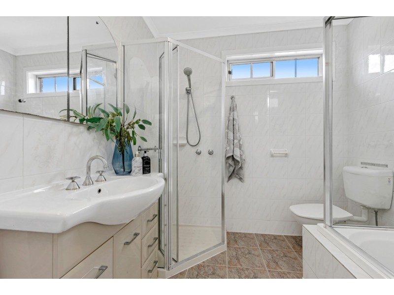 5A Devon Road, Pascoe Vale VIC 3044