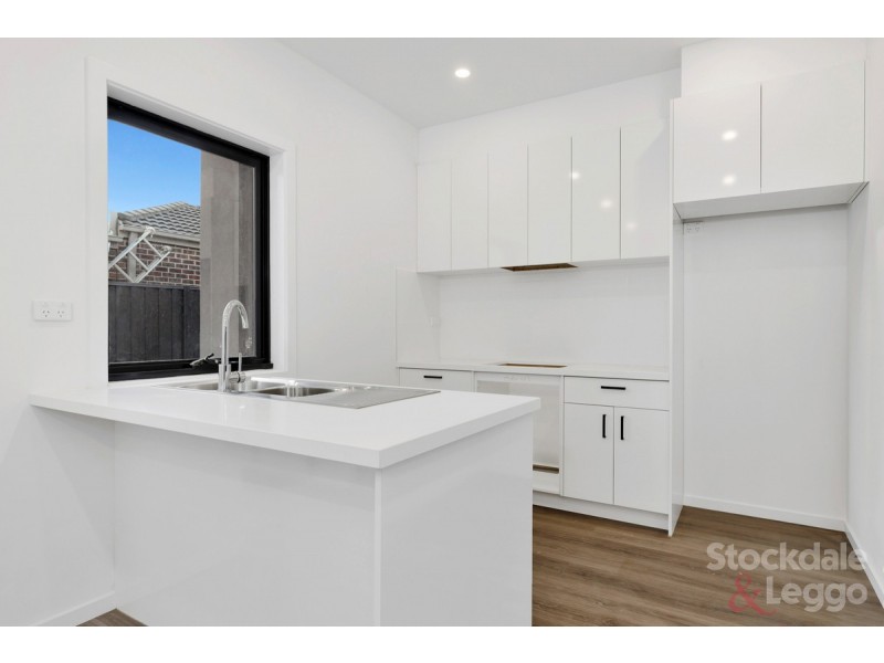 2/62 Belair Avenue, Glenroy VIC 3046