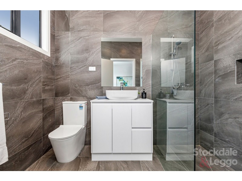2/62 Belair Avenue, Glenroy VIC 3046
