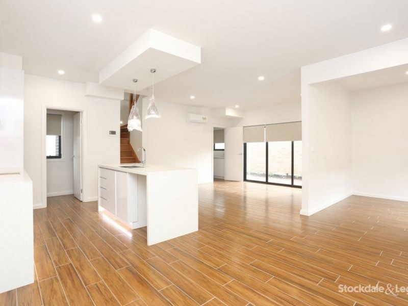 1/75 Winifred Street, Oak Park VIC 3046