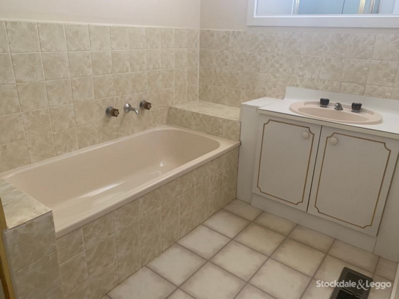 12 Second Avenue, Craigieburn VIC 3064