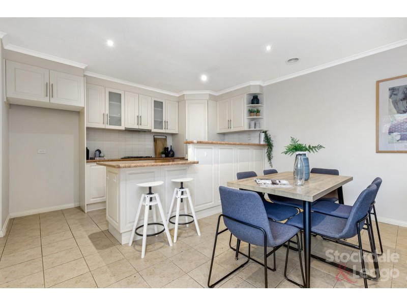 2B Anselm Grove, Glenroy VIC 3046