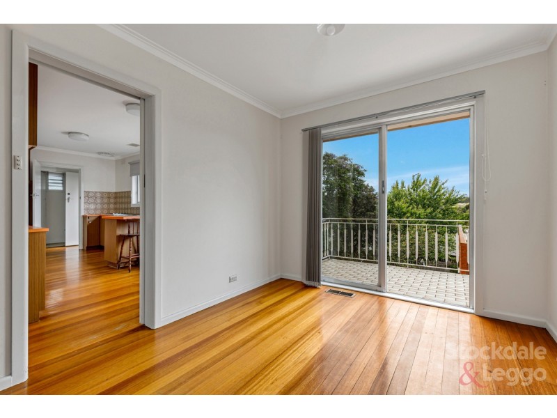 46 Valley Crescent, Glenroy VIC 3046