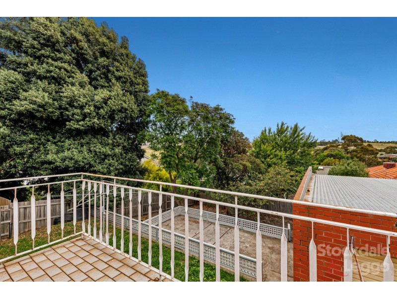 46 Valley Crescent, Glenroy VIC 3046