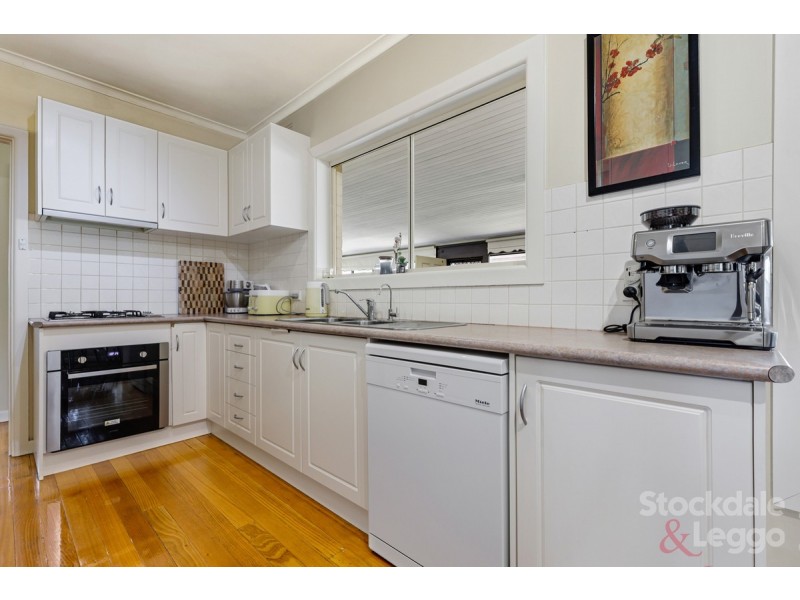 33 Melbourne Avenue, Glenroy VIC 3046