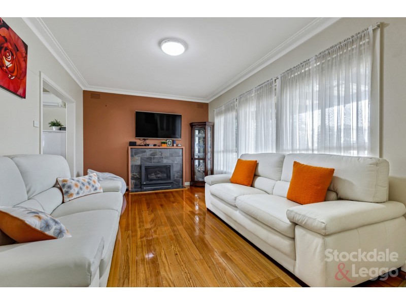 33 Melbourne Avenue, Glenroy VIC 3046