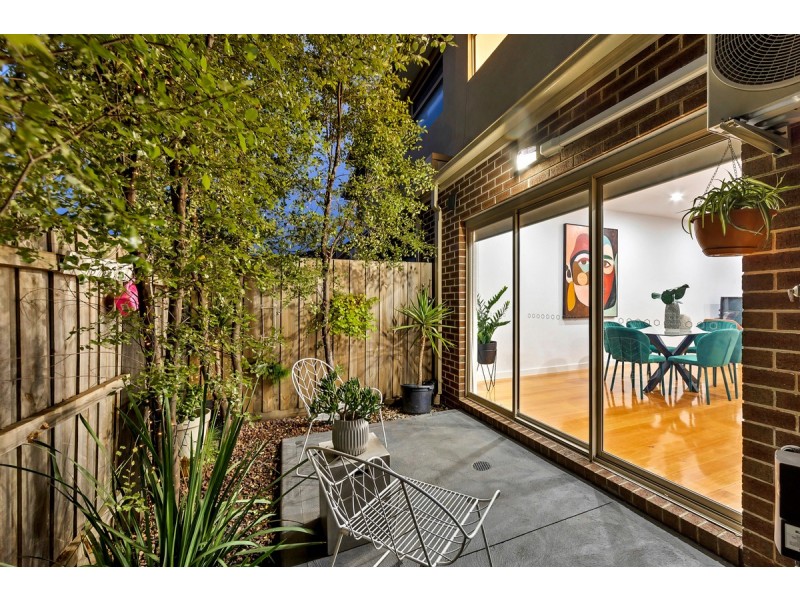 2/22 York Street, Glenroy VIC 3046