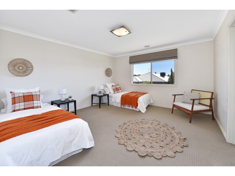 27 Vienna Chase, Lalor VIC 3075