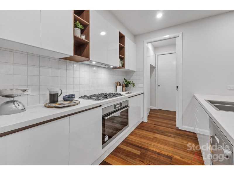 2/24 Maude Avenue, Glenroy VIC 3046