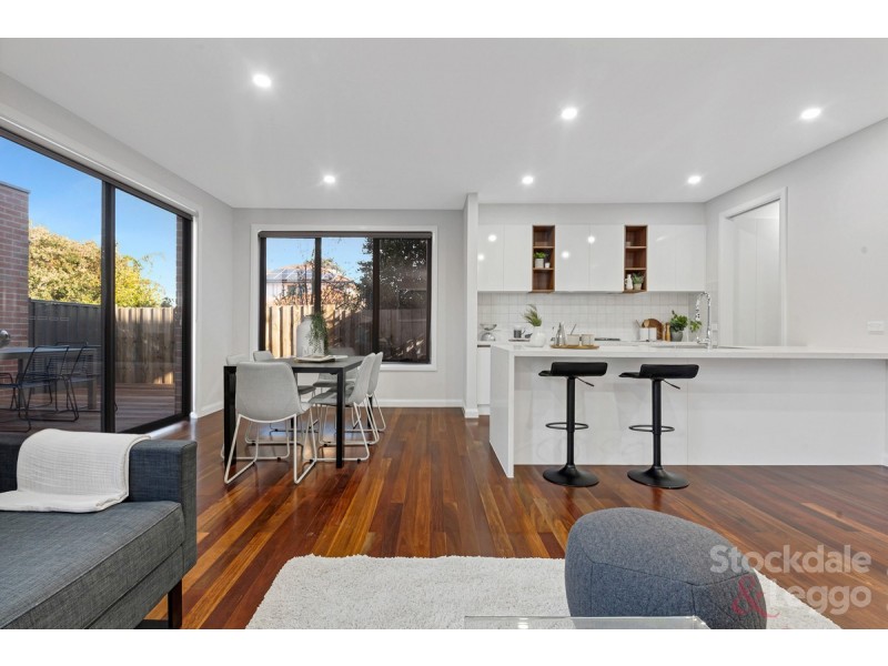 2/24 Maude Avenue, Glenroy VIC 3046