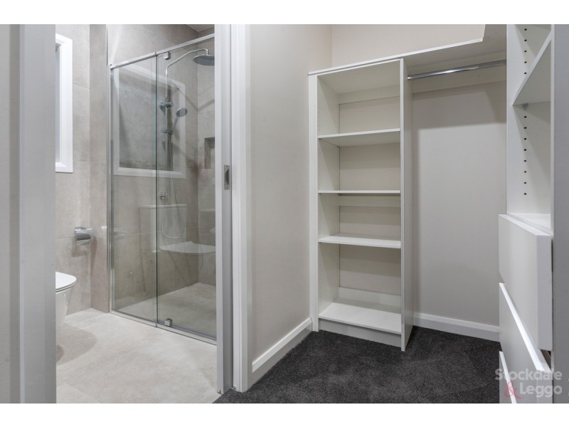 2/24 Maude Avenue, Glenroy VIC 3046