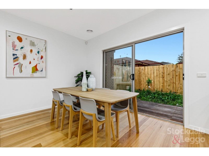 2/10 John Street, Oak Park VIC 3046
