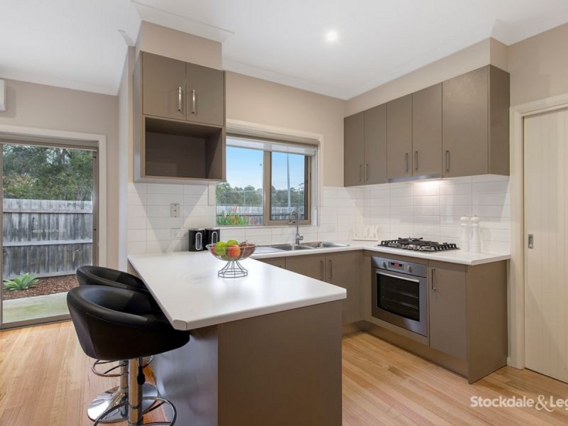 2/85 Winifred Street, Oak Park VIC 3046