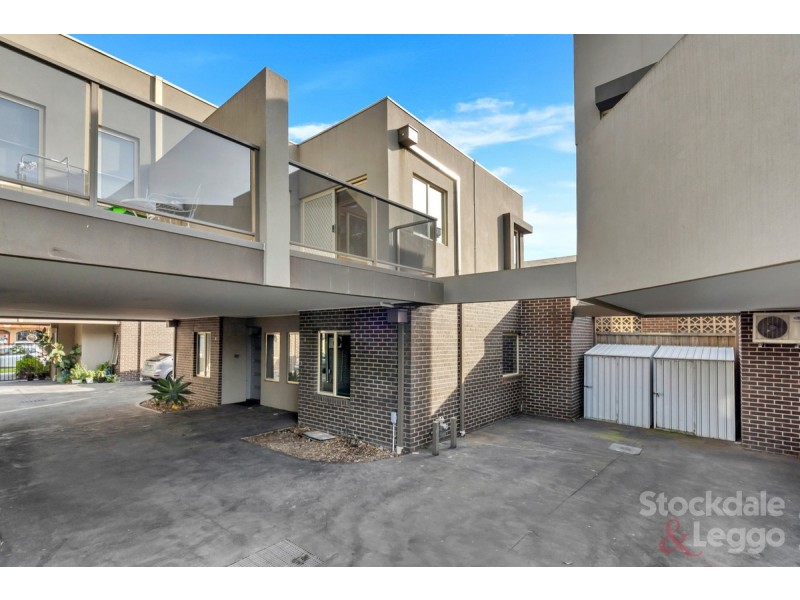 3/68 Wheatsheaf Road, Glenroy VIC 3046
