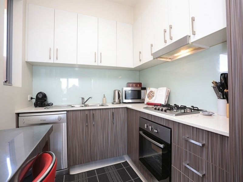 2/198 Waterloo Road, Oak Park VIC 3046