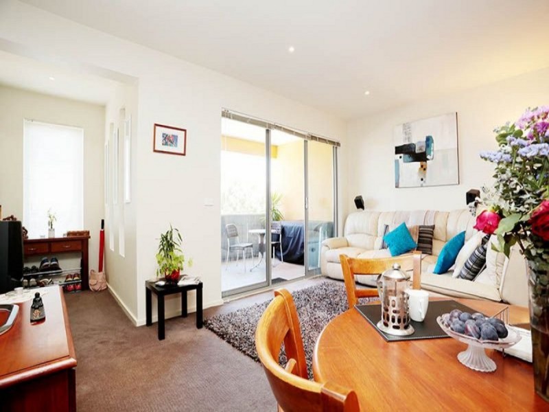 2/198 Waterloo Road, Oak Park VIC 3046