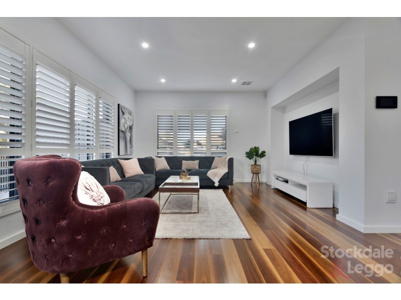 21 Quick Street, Pascoe Vale VIC 3044