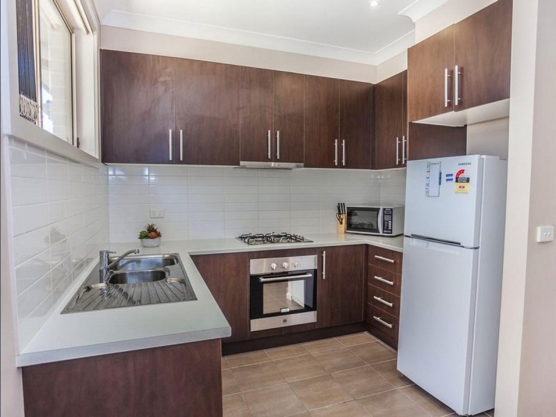 2/49 Melbourne Avenue, Glenroy VIC 3046